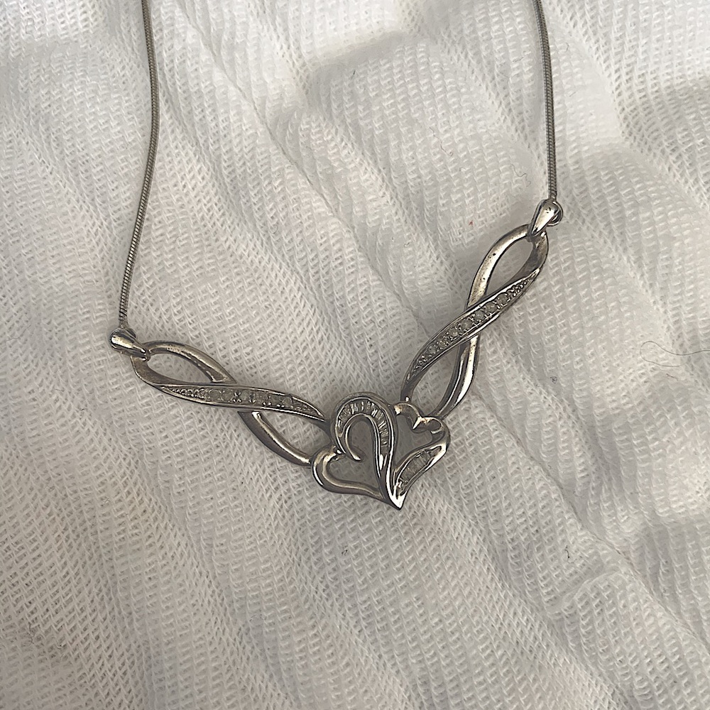 Silver heart necklace